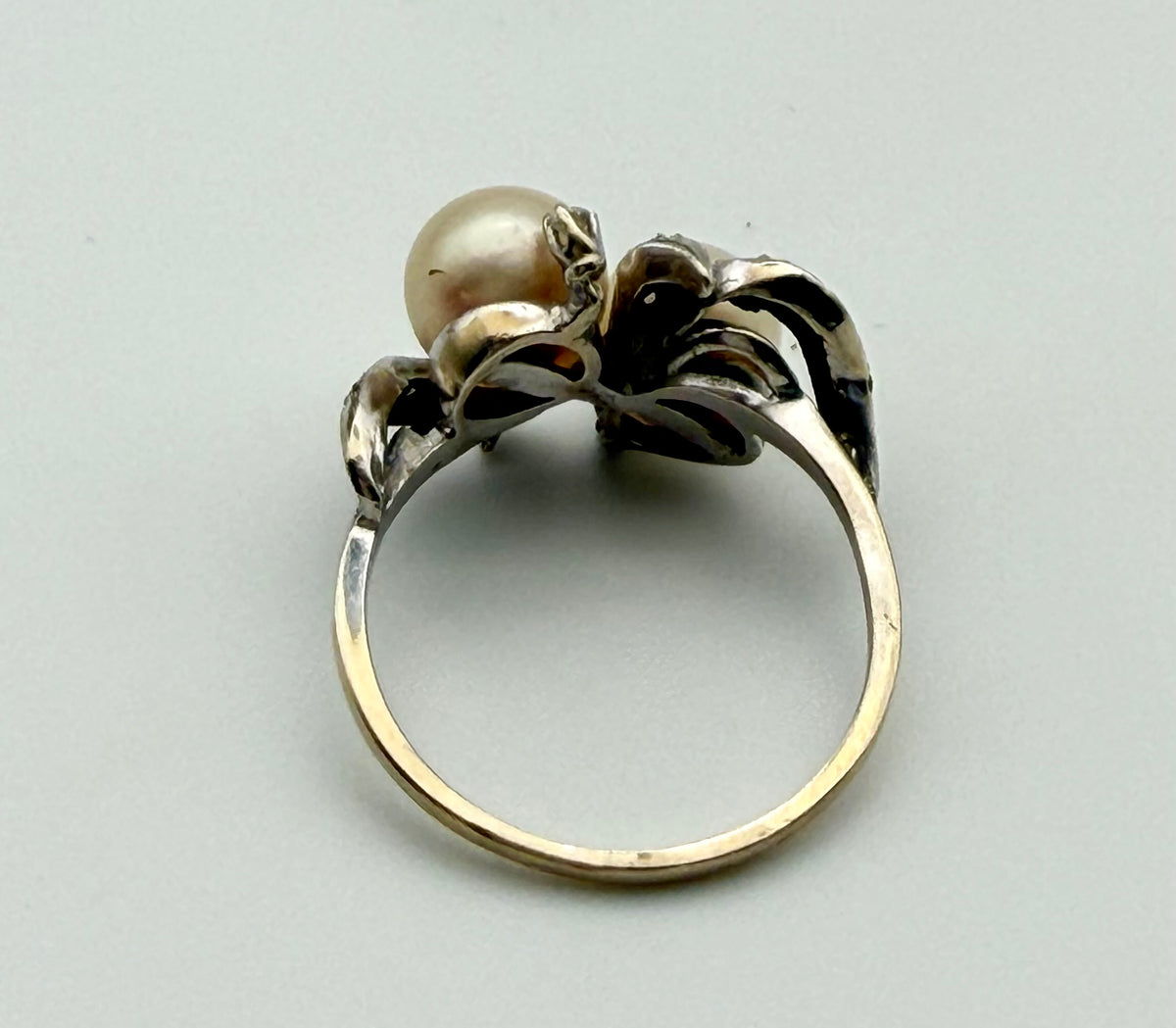 14 KT Gold Ring with Pearls & Diamonds