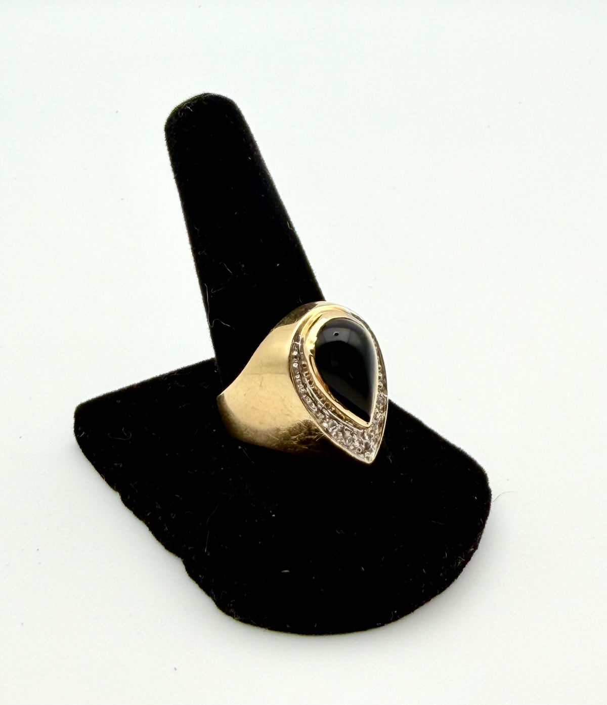 14 KT Gold Ring with Onyx & Diamonds