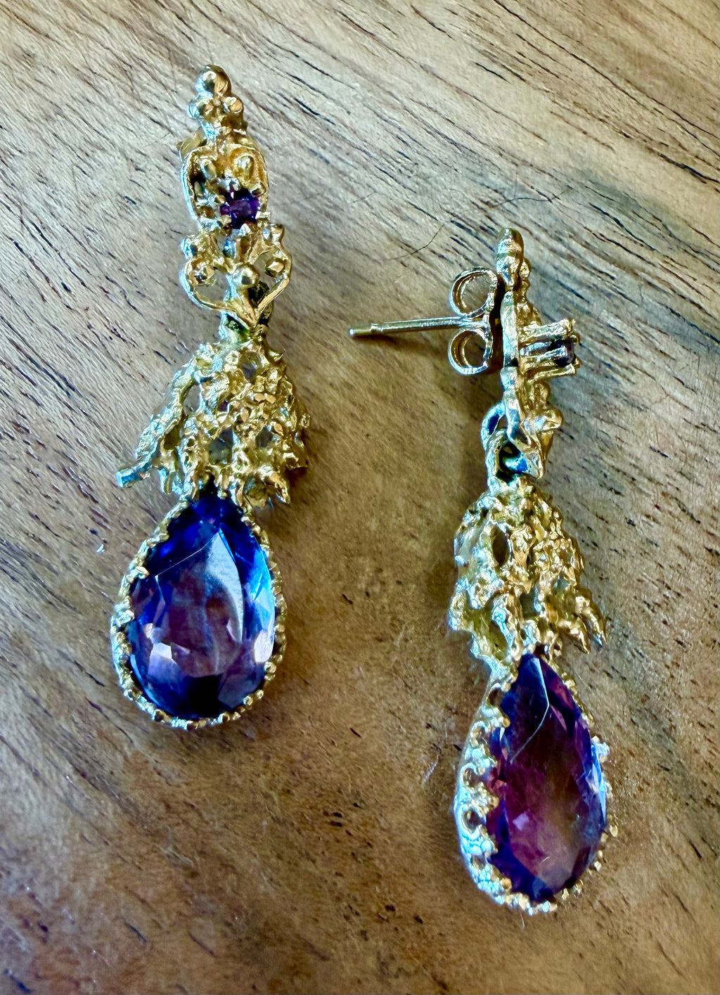 10K Gold Amethyst Dangle Earrings Pierced
