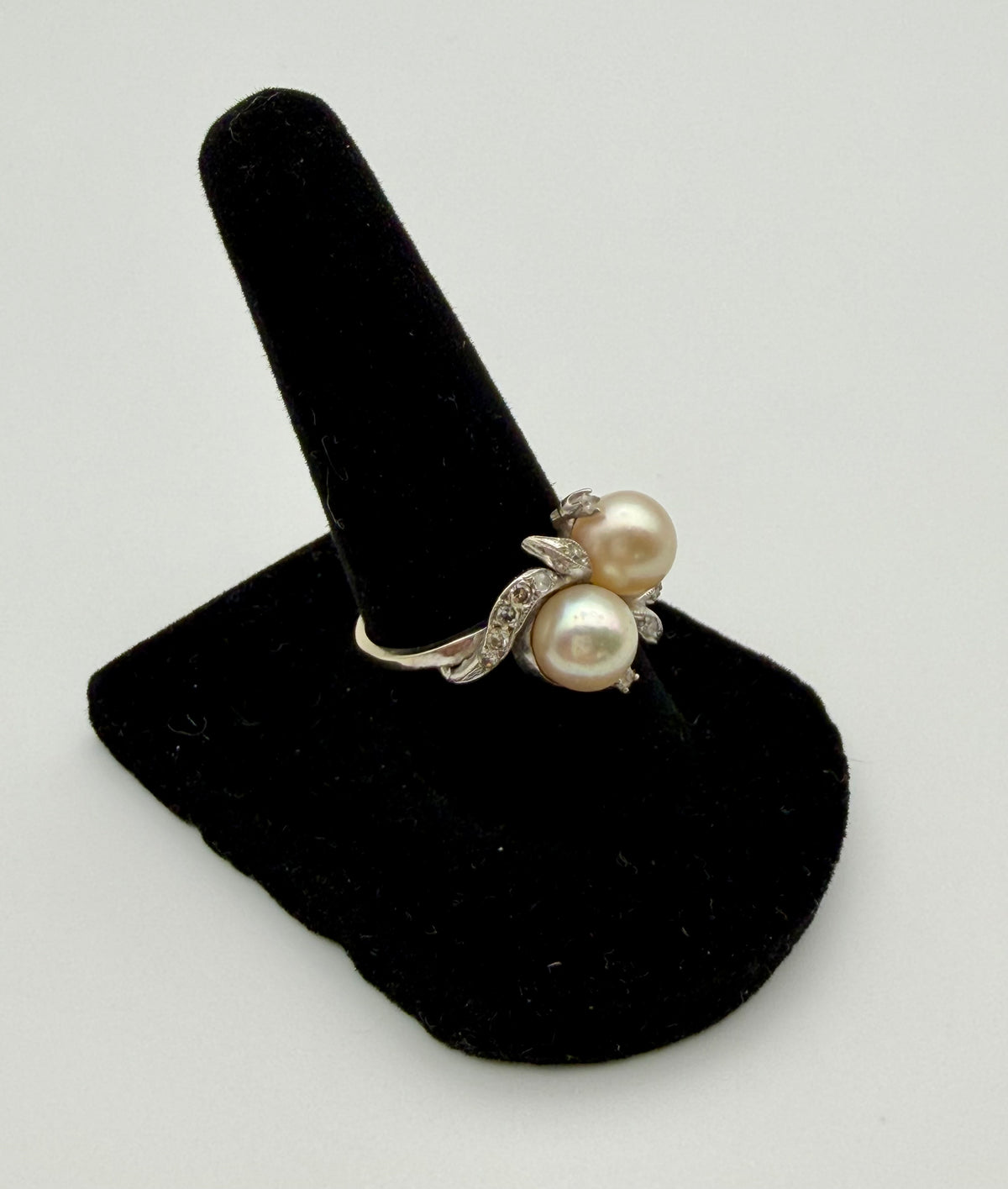 14 KT Gold Ring with Pearls & Diamonds