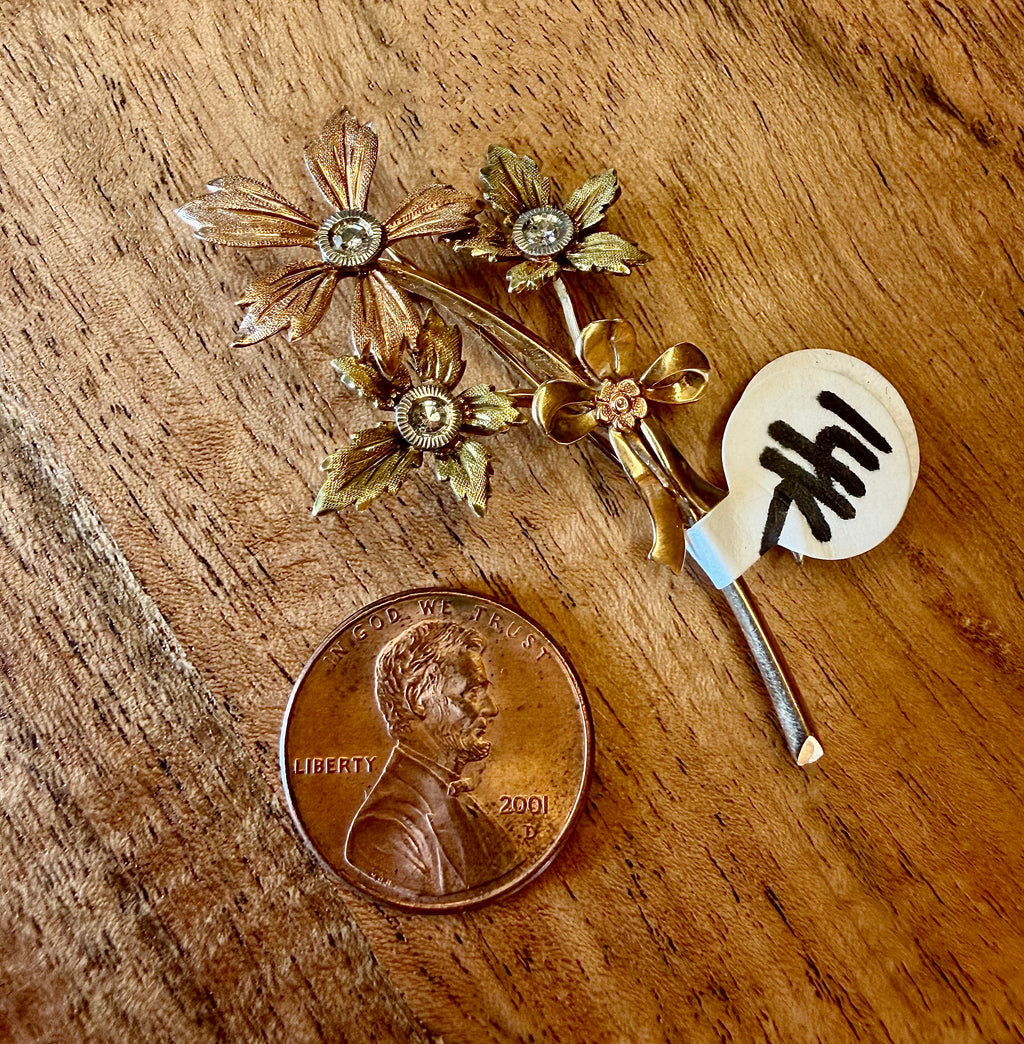 14K Gold Diamond Brooch