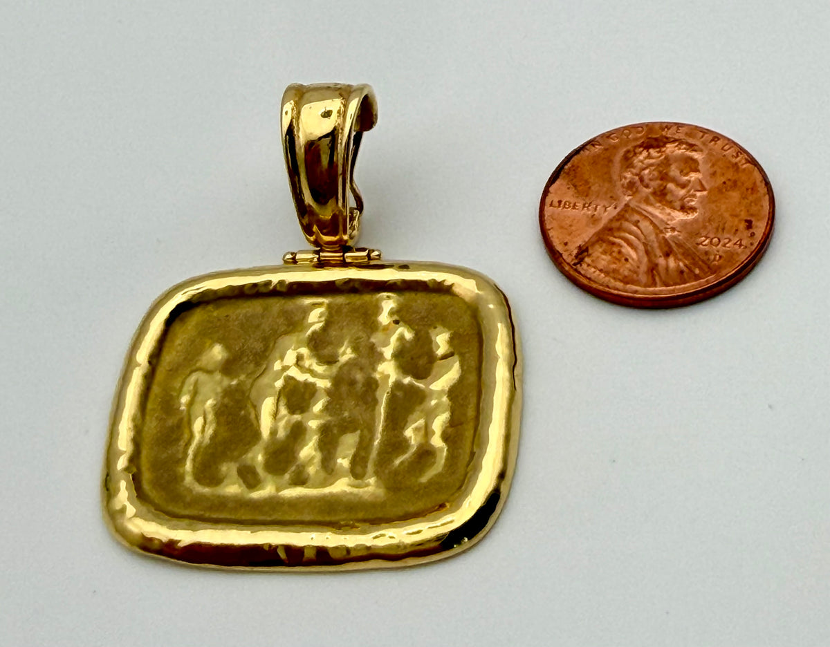18 KT Gold Pendant with “People Scene”