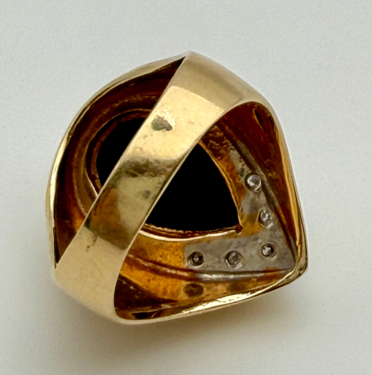 14 KT Gold Ring with Onyx & Diamonds