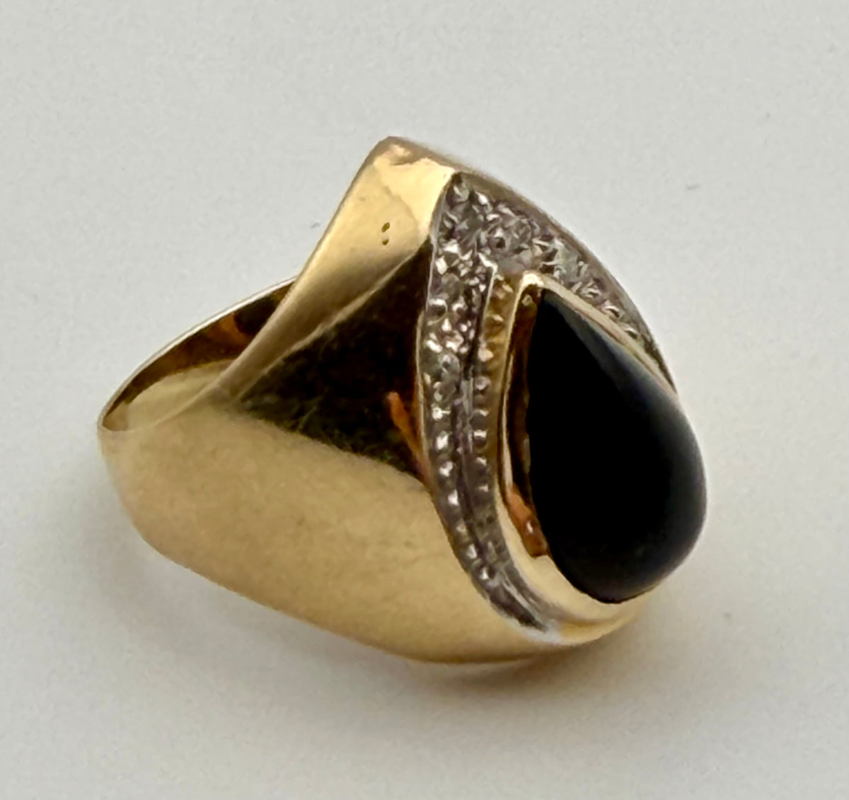 14 KT Gold Ring with Onyx & Diamonds