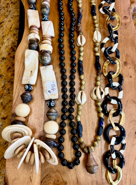 Black / White color Jewelry Necklaces + Bracelet Lot